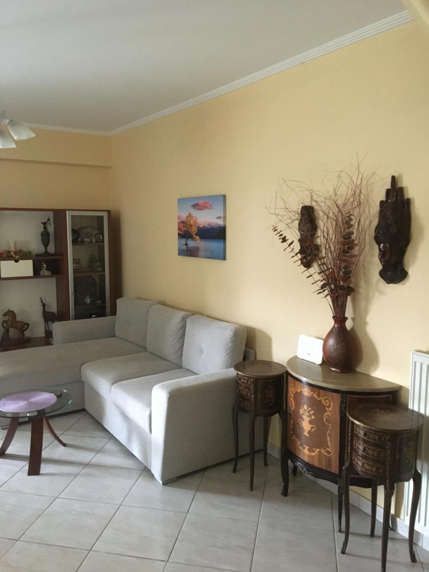 Second Floor Best Stay Афины Экстерьер фото