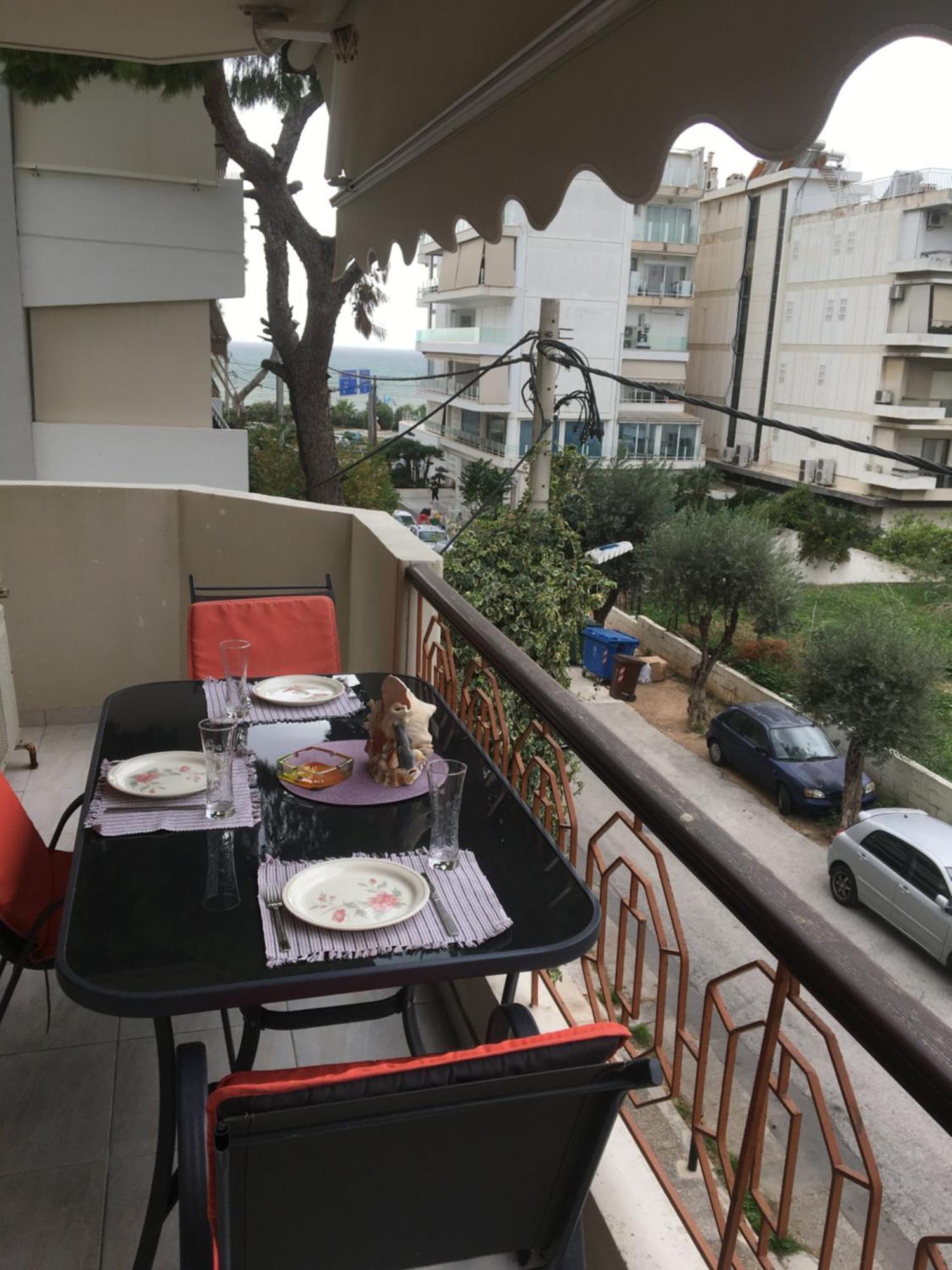 Second Floor Best Stay Афины Экстерьер фото